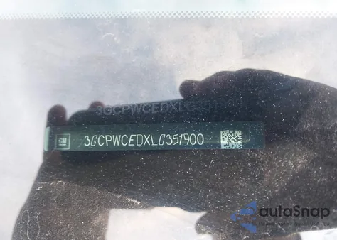 2020 Chevrolet Silverado 1500 z USA, uszkodzony, nr VIN 3GCPWCEDXLG351900